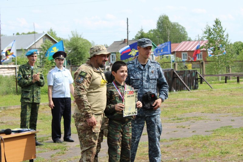 В Угличе в честь 305-летия российской полиции состоялась военно-спортивная игра «Зарница»